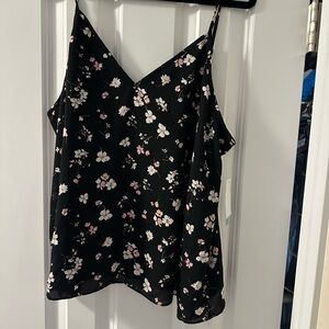 Women’s floral tank top XL NWT